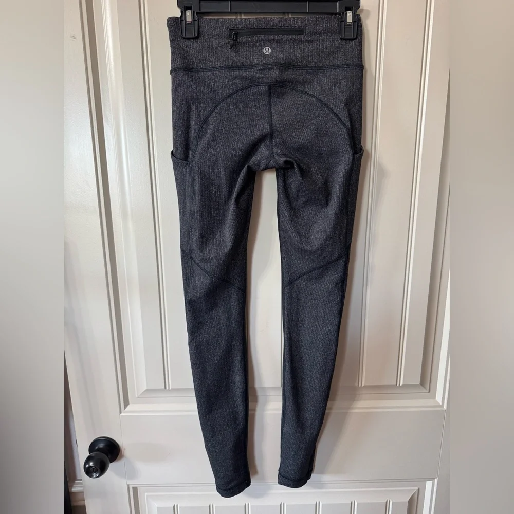 LULULEMON 🩶 High-Waist Charcoal Gray Athleisure Leggings (Women’s Size 4)